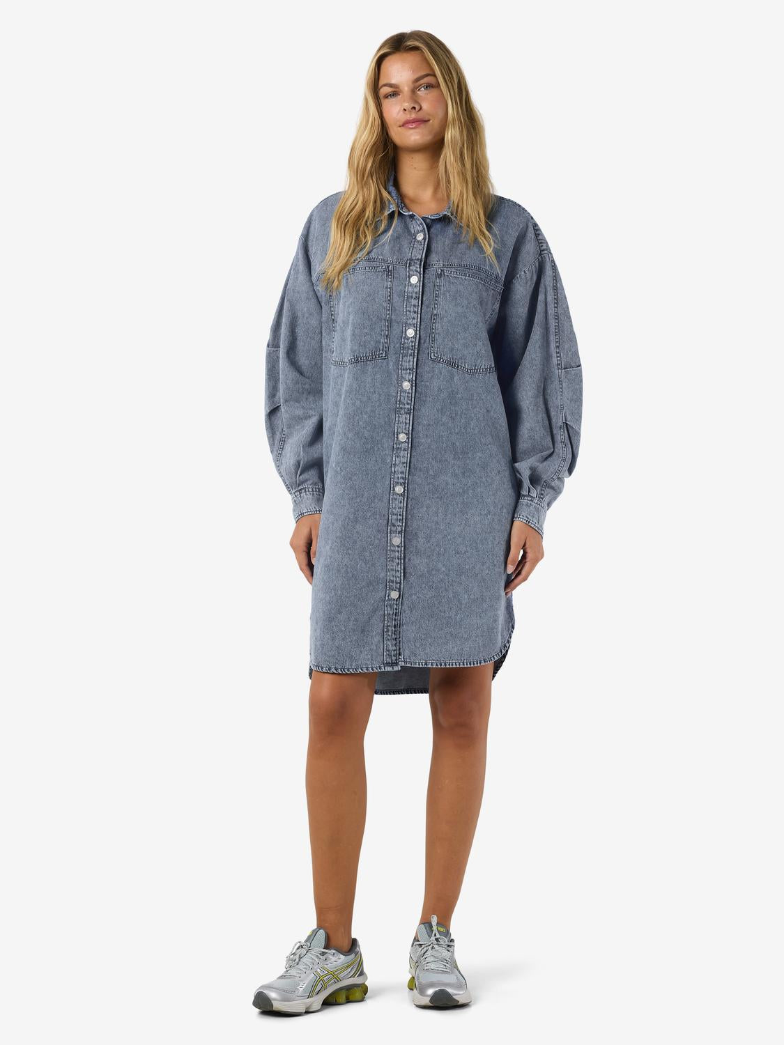 model_shot-front